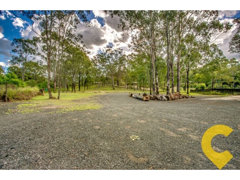 216 Jones Road, Bellbird Park QLD 4300