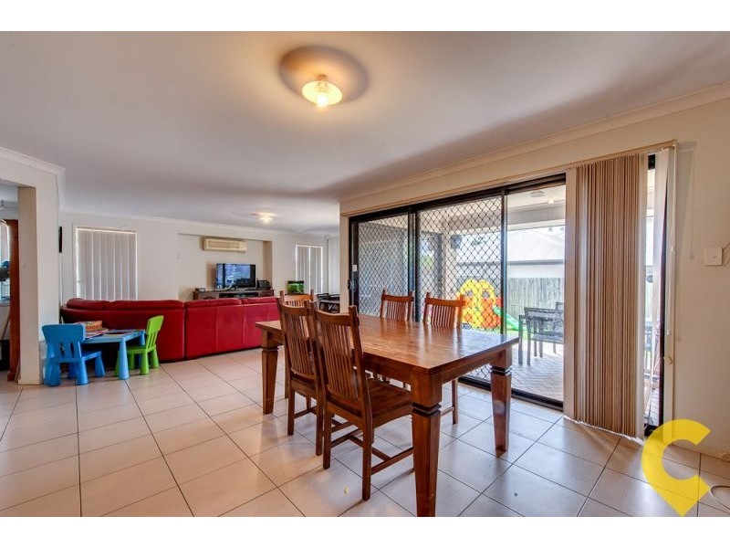 52 Parkwood Drive, Heathwood QLD 4110