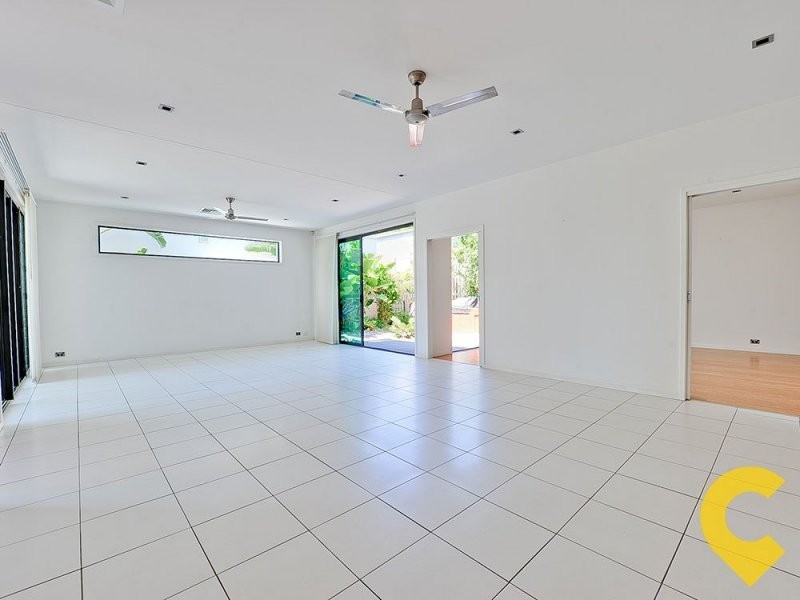 7 Ebb Court, Bulimba QLD 4171