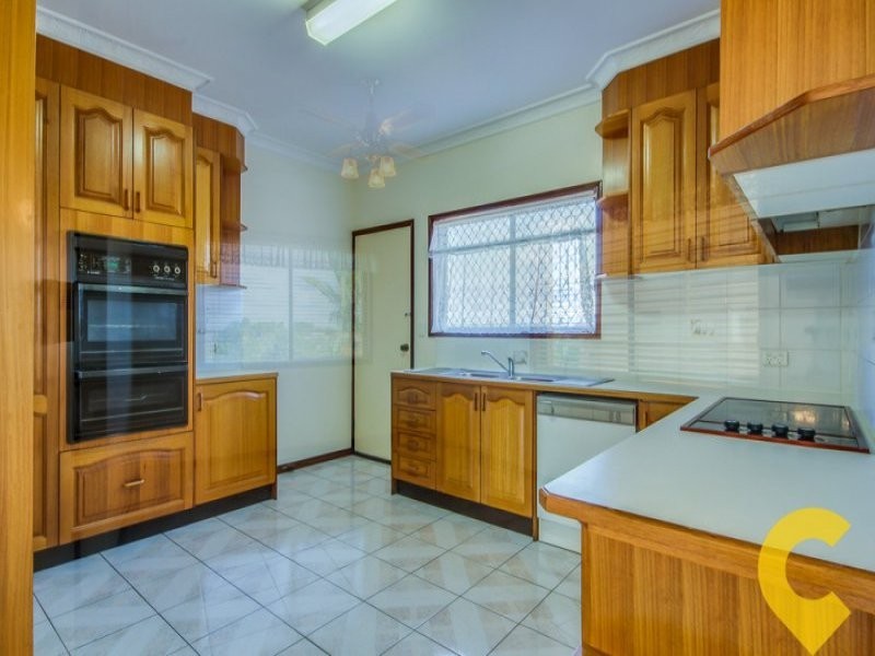 7 Bordeaux Street, Eight Mile Plains QLD 4113