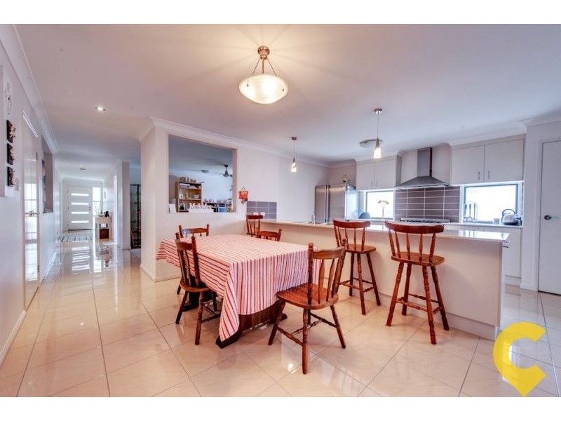 14 Coalstoun Crossing, Waterford QLD 4133