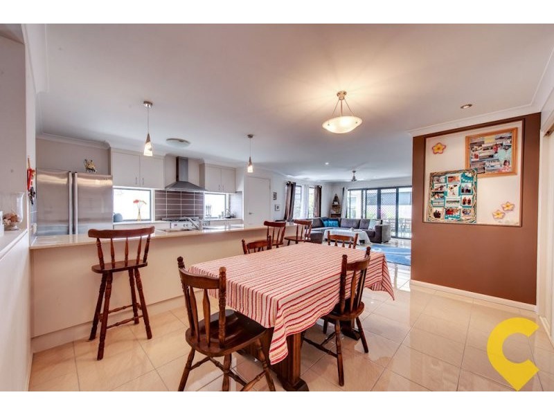 14 Coalstoun Crossing, Waterford QLD 4133