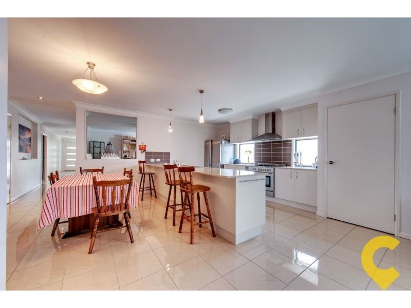14 Coalstoun Crossing, Waterford QLD 4133