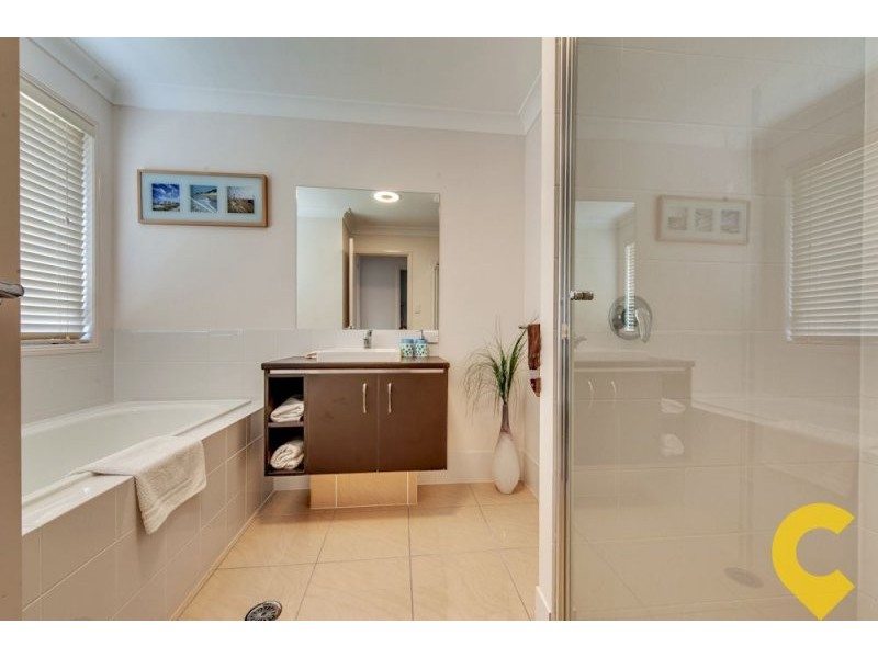 14 Coalstoun Crossing, Waterford QLD 4133