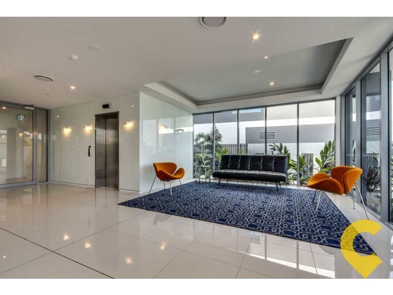 710/15 Compass Drive, Biggera Waters QLD 4216