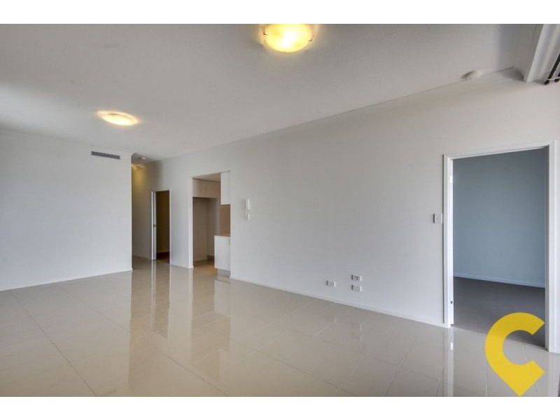710/15 Compass Drive, Biggera Waters QLD 4216