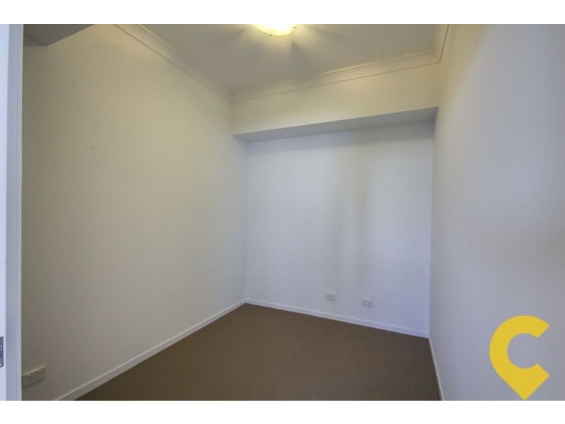 710/15 Compass Drive, Biggera Waters QLD 4216