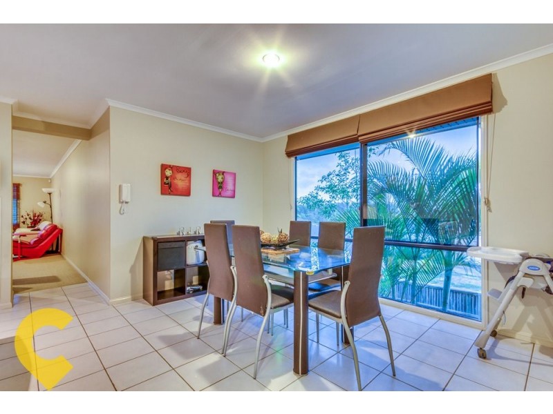 8 Mayfair Place, Stretton QLD 4116