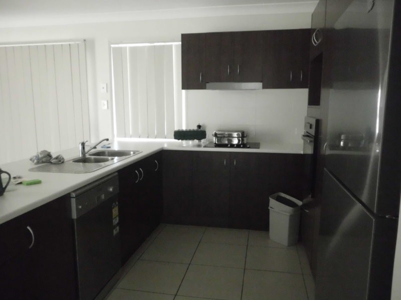 15 Weymouth Street, Bundamba QLD 4304