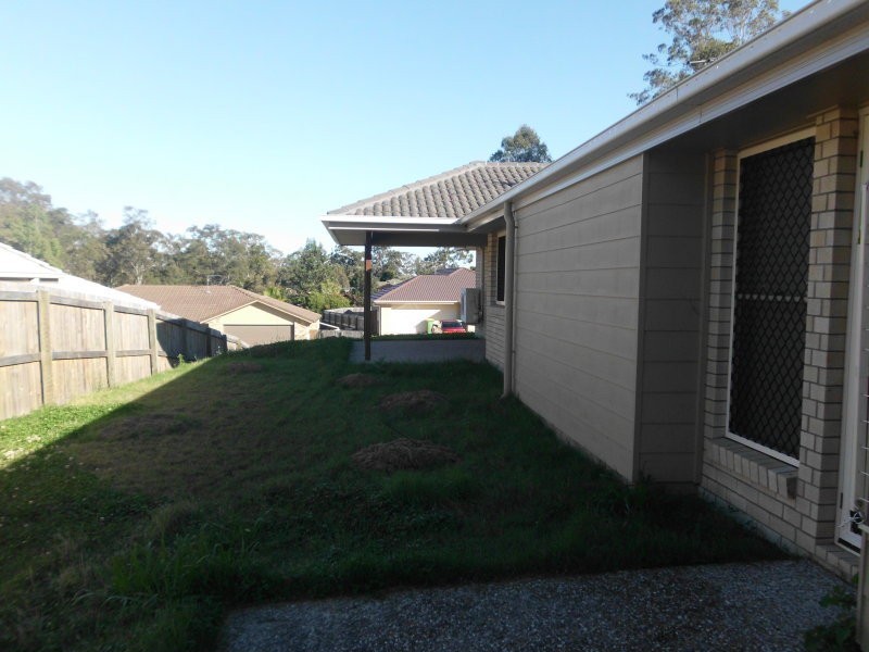 15 Weymouth Street, Bundamba QLD 4304