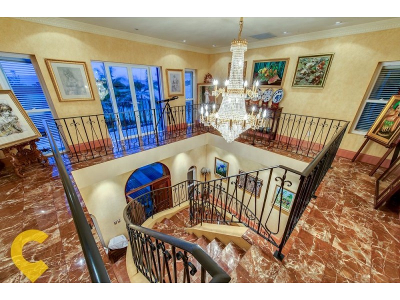 4 Commodore Drive, Birkdale QLD 4159