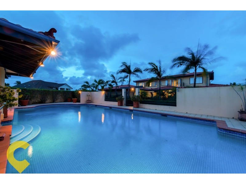 4 Commodore Drive, Birkdale QLD 4159