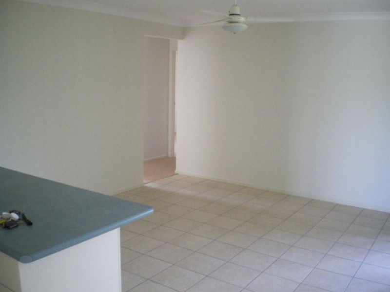 12 Hilldean Drive, Raceview QLD 4305