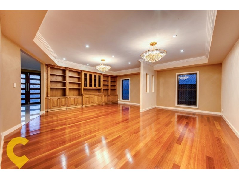 66 Hawthorn Circuit, Stretton QLD 4116