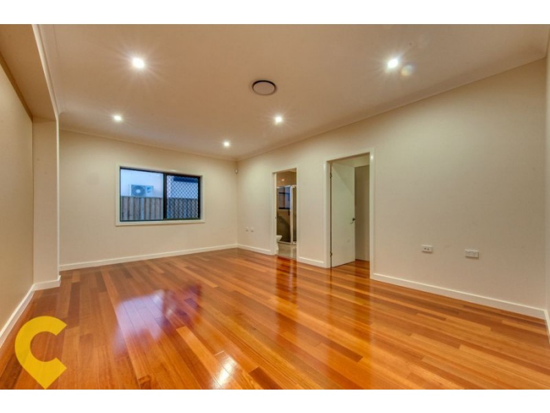 66 Hawthorn Circuit, Stretton QLD 4116
