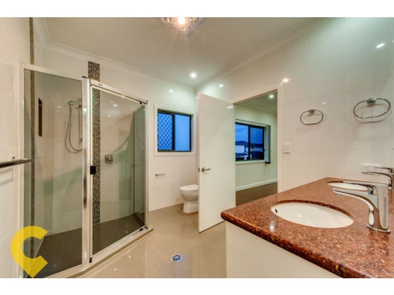 66 Hawthorn Circuit, Stretton QLD 4116