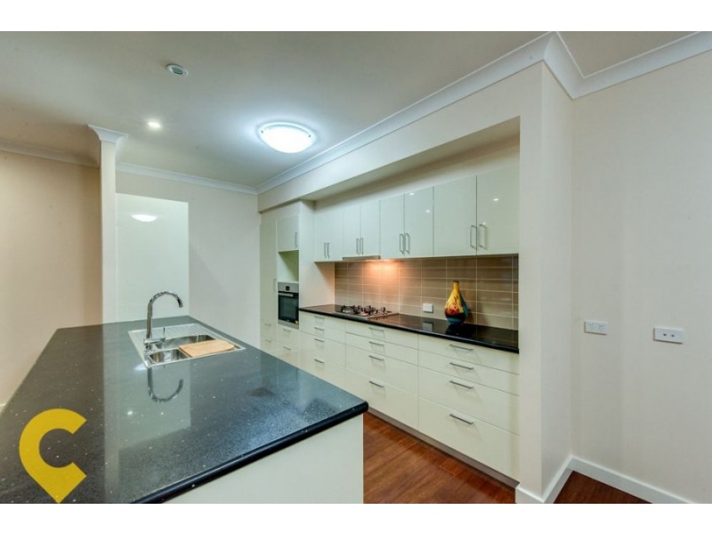 66 Hawthorn Circuit, Stretton QLD 4116
