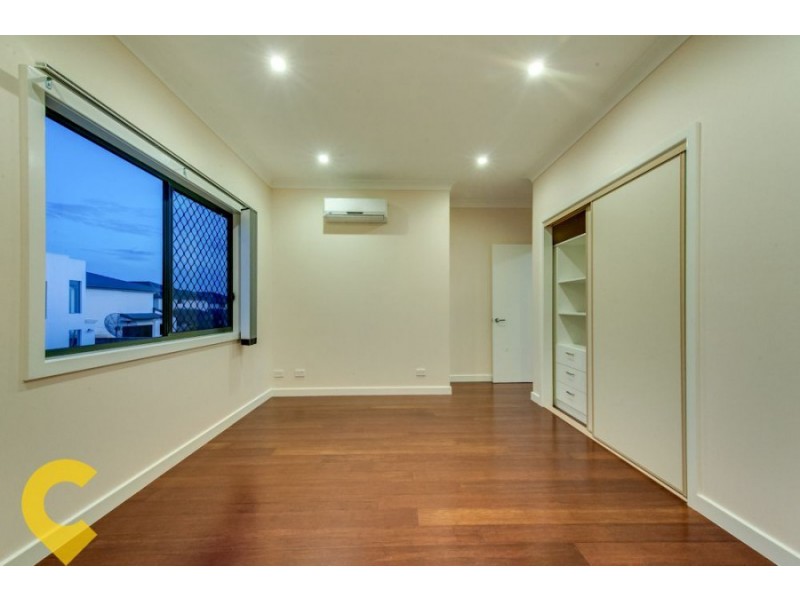 66 Hawthorn Circuit, Stretton QLD 4116