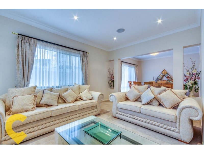 15 Elm Court, Stretton QLD 4116