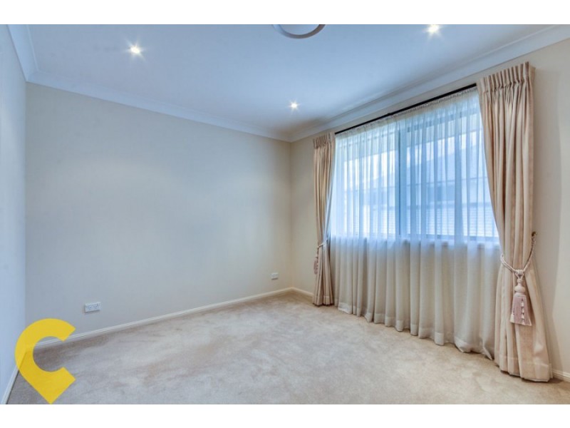 15 Elm Court, Stretton QLD 4116