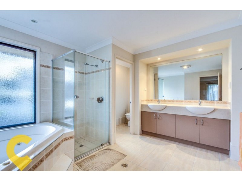 15 Elm Court, Stretton QLD 4116