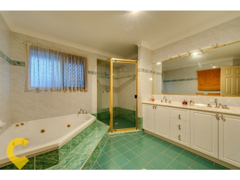 12 Fendi Place, Eight Mile Plains QLD 4113