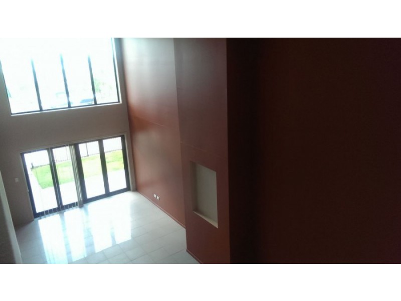 51 Coomera Court, Helensvale QLD 4212