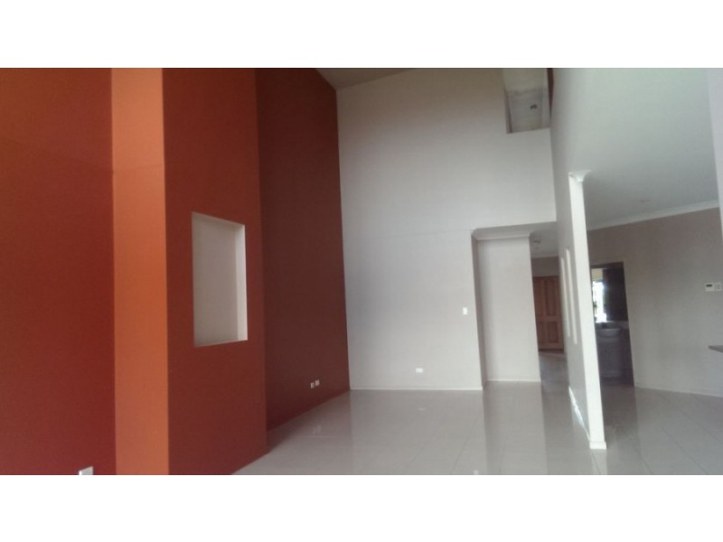 51 Coomera Court, Helensvale QLD 4212