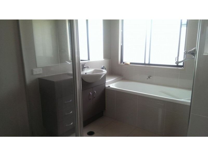 51 Coomera Court, Helensvale QLD 4212