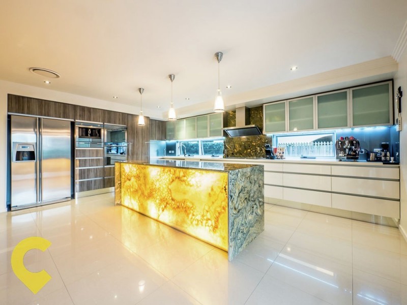 74 Delaney Circuit, Carindale QLD 4152