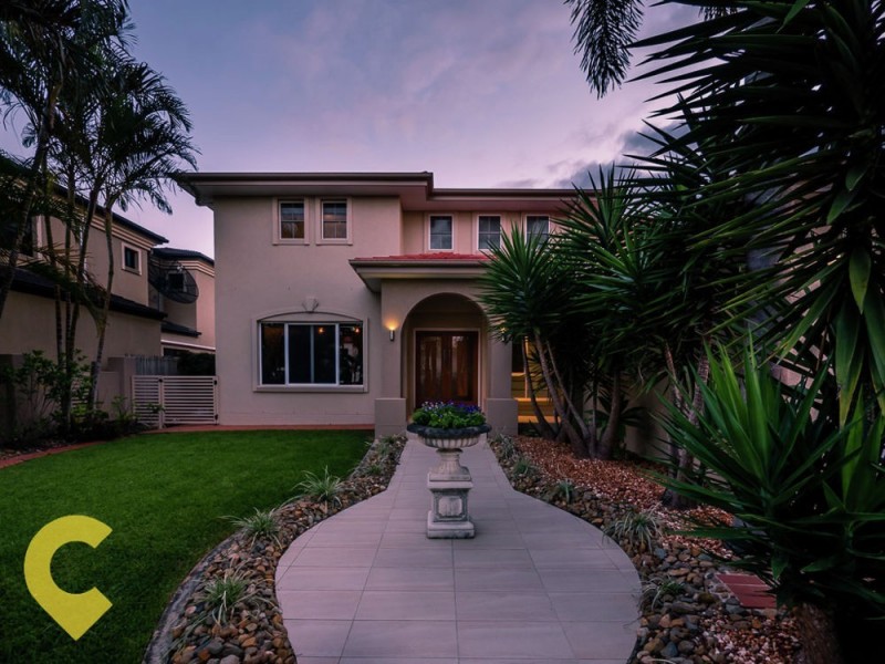 74 Delaney Circuit, Carindale QLD 4152