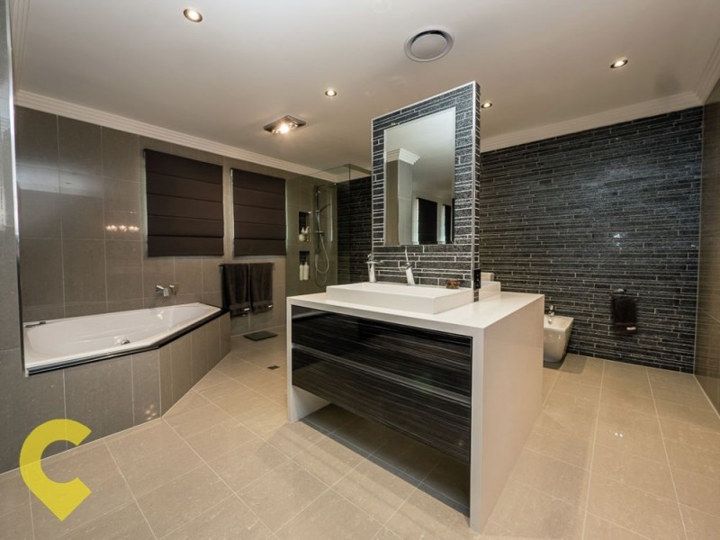 74 Delaney Circuit, Carindale QLD 4152