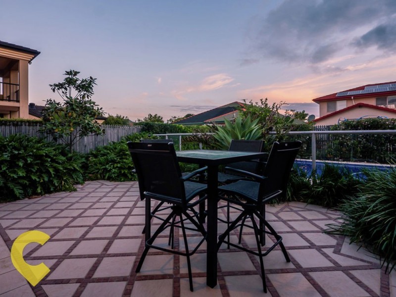 74 Delaney Circuit, Carindale QLD 4152