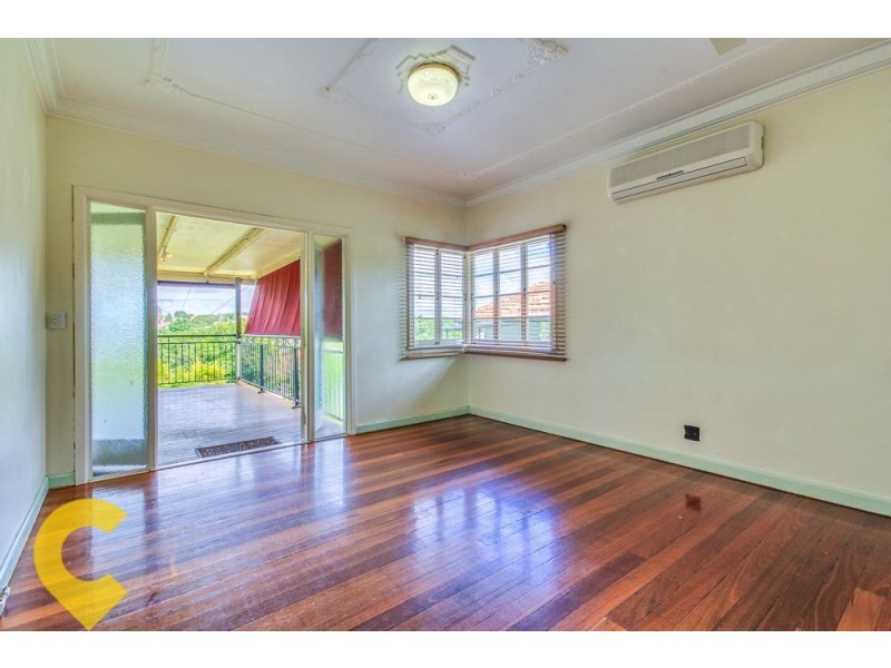 4 Avesnes Street, Holland Park QLD 4121