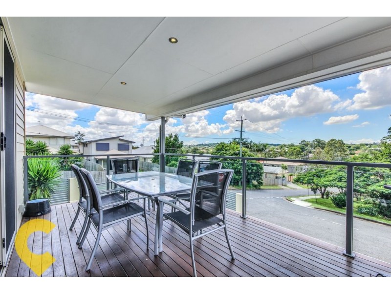 1 Miriam Street, Holland Park West QLD 4121