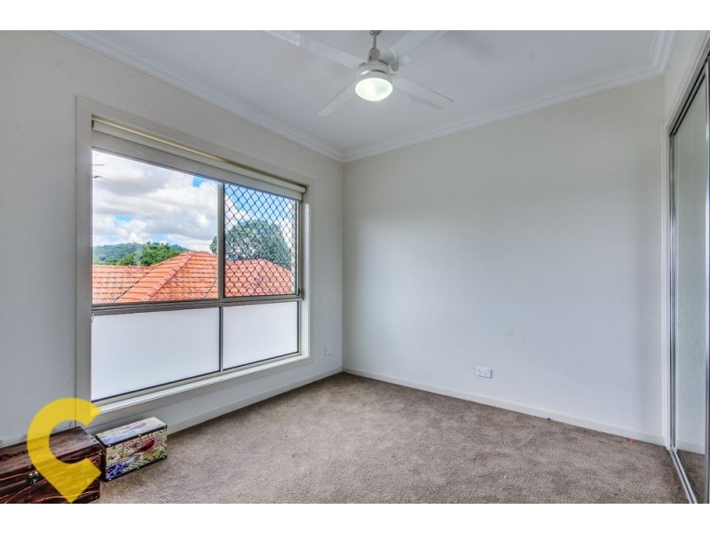 1 Miriam Street, Holland Park West QLD 4121