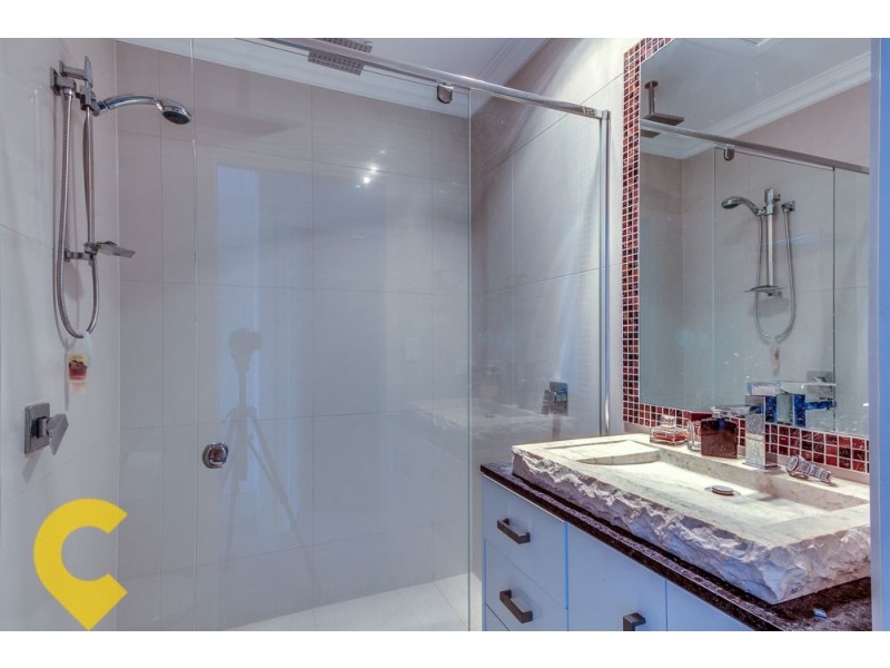 1 Miriam Street, Holland Park West QLD 4121