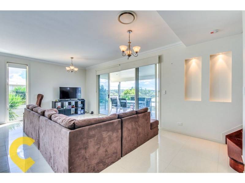 1 Miriam Street, Holland Park West QLD 4121