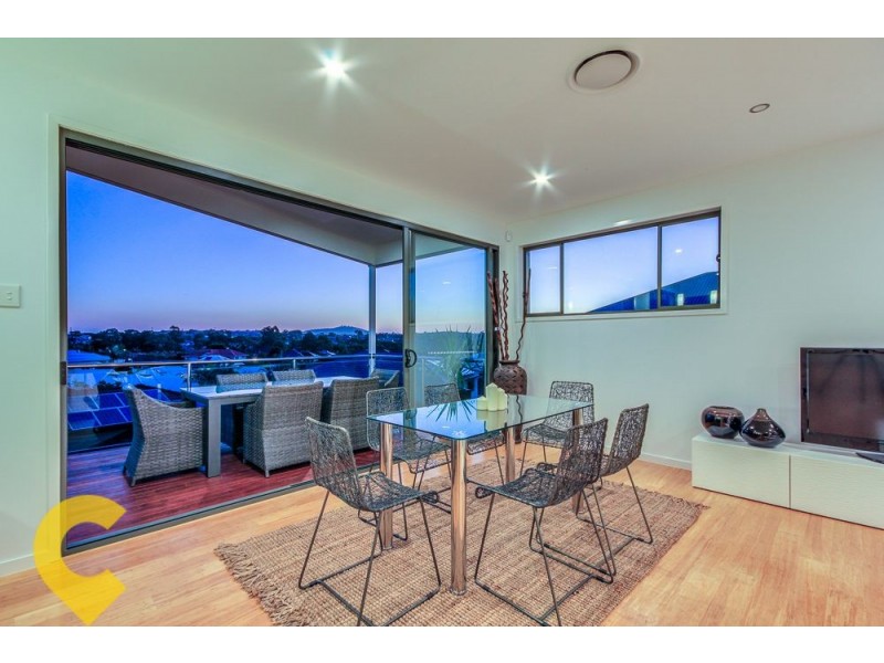 19 Birkenhead Place, Carindale QLD 4152