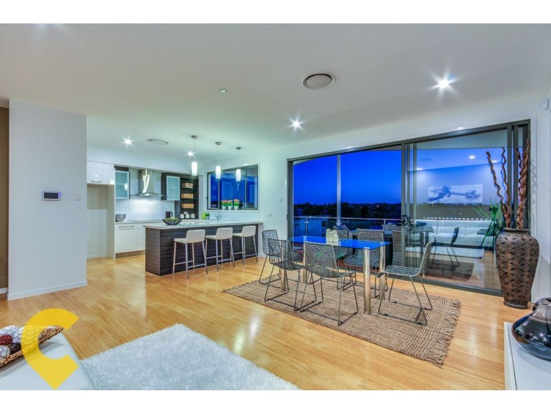 19 Birkenhead Place, Carindale QLD 4152