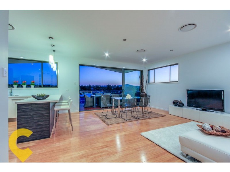 19 Birkenhead Place, Carindale QLD 4152