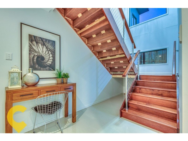 19 Birkenhead Place, Carindale QLD 4152