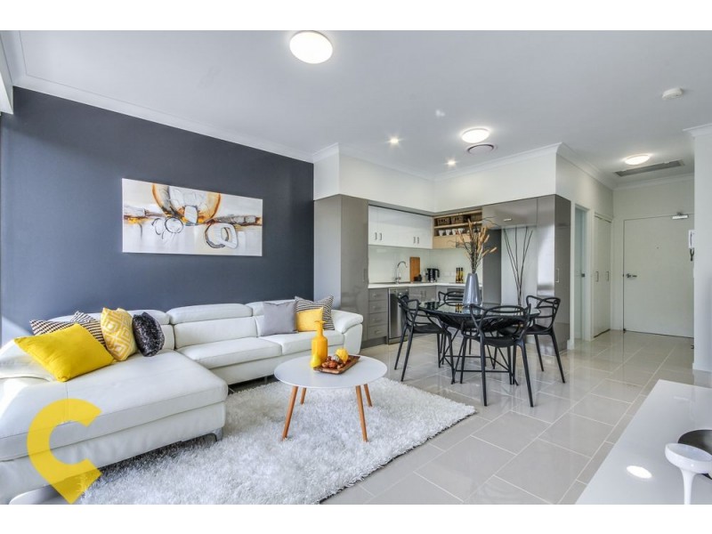 2/96 Dell Road, St Lucia QLD 4067