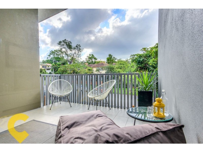 2/96 Dell Road, St Lucia QLD 4067