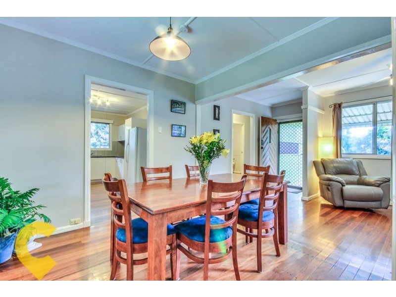 19 Clinton Street, Coopers Plains QLD 4108