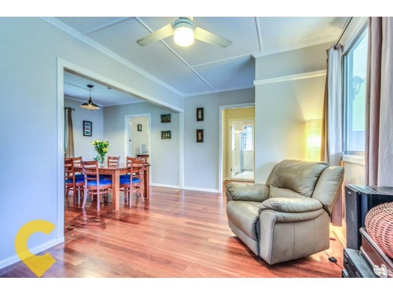 19 Clinton Street, Coopers Plains QLD 4108