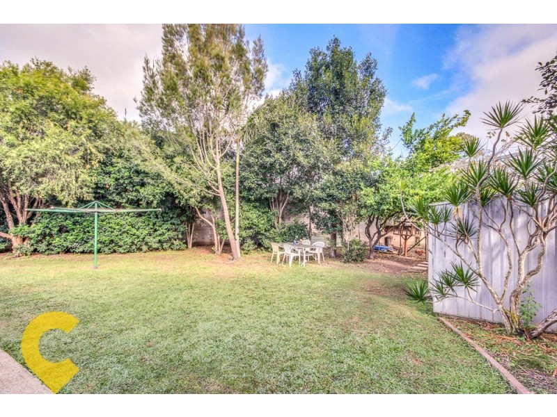 19 Clinton Street, Coopers Plains QLD 4108