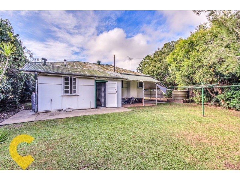 19 Clinton Street, Coopers Plains QLD 4108