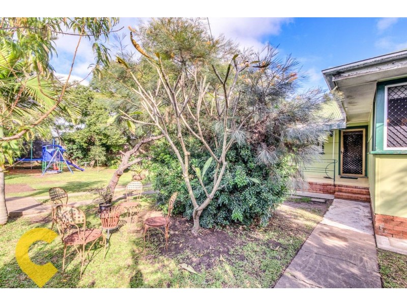 19 Clinton Street, Coopers Plains QLD 4108