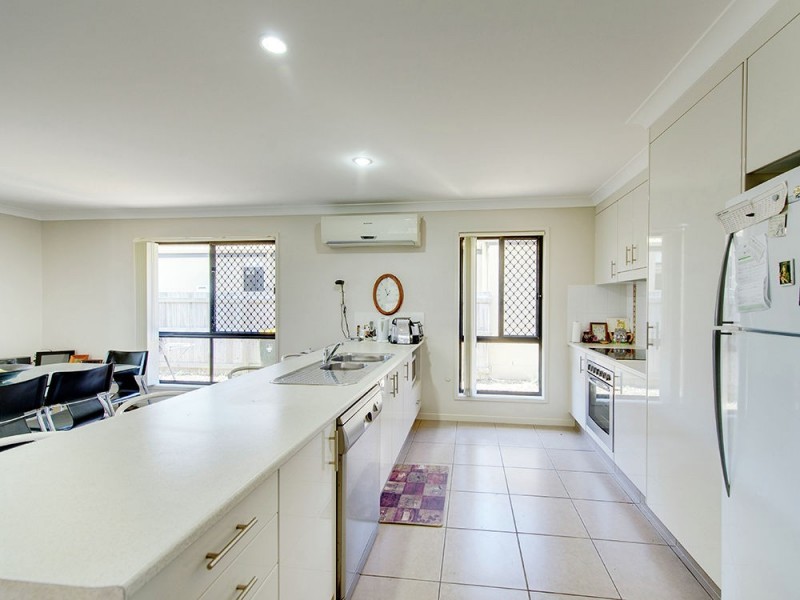 38 Reardon Street, Calamvale QLD 4116